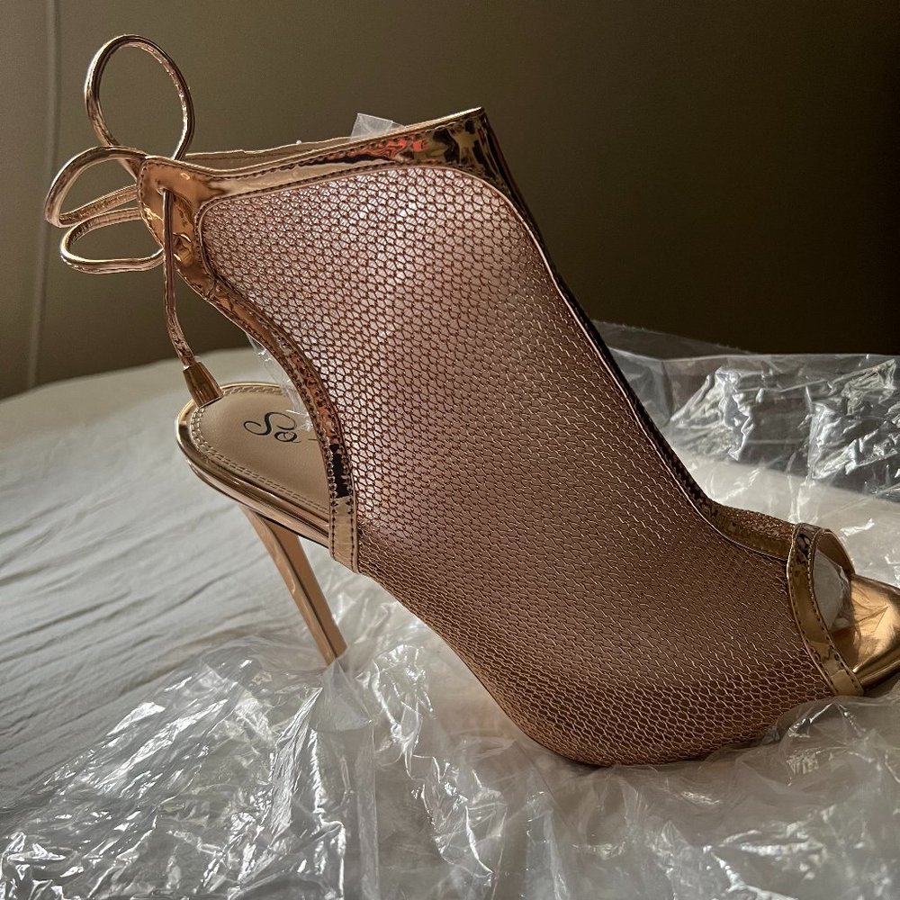 Open- Toe Rose Gold Heels